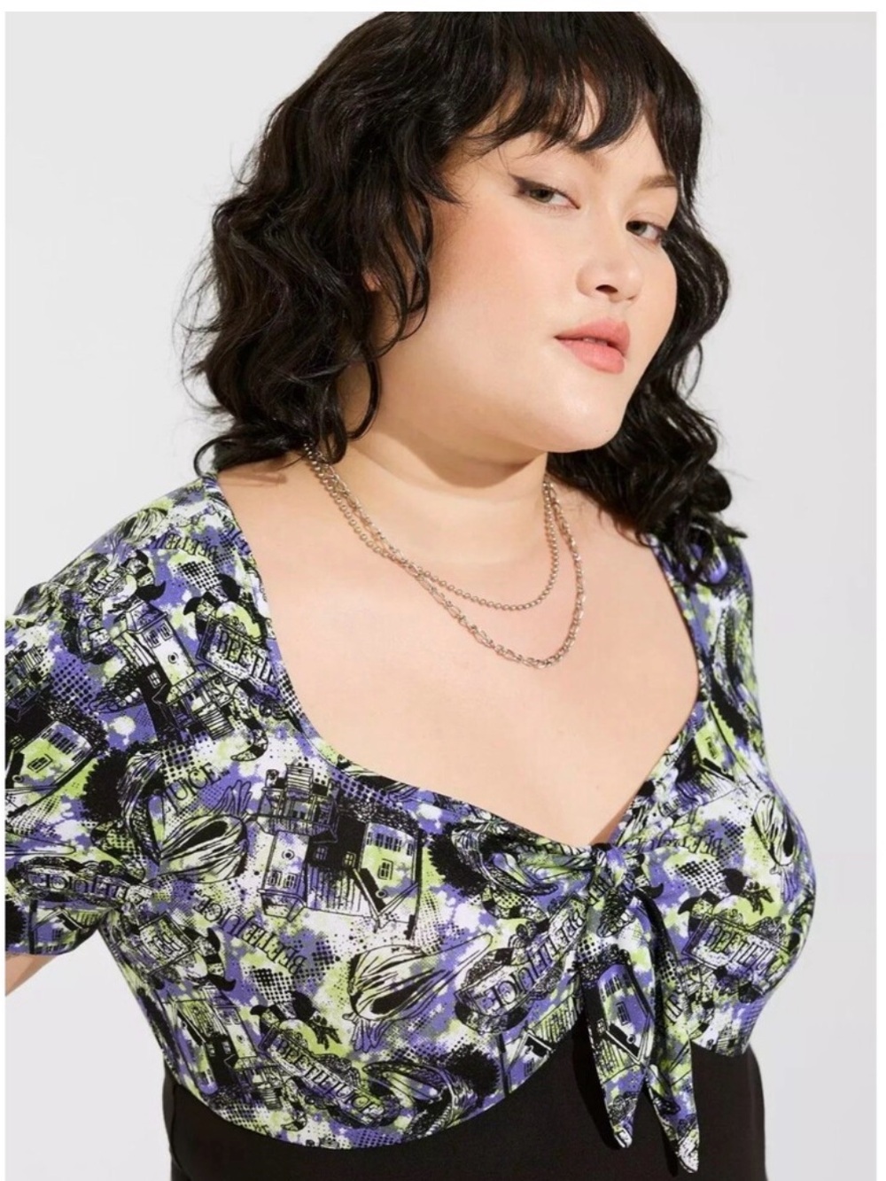 NWT Torrid x Beetlejuice Super Soft Tie Front Top Size 4 / 26 Plus (AS IS) - Picture 2 of 3